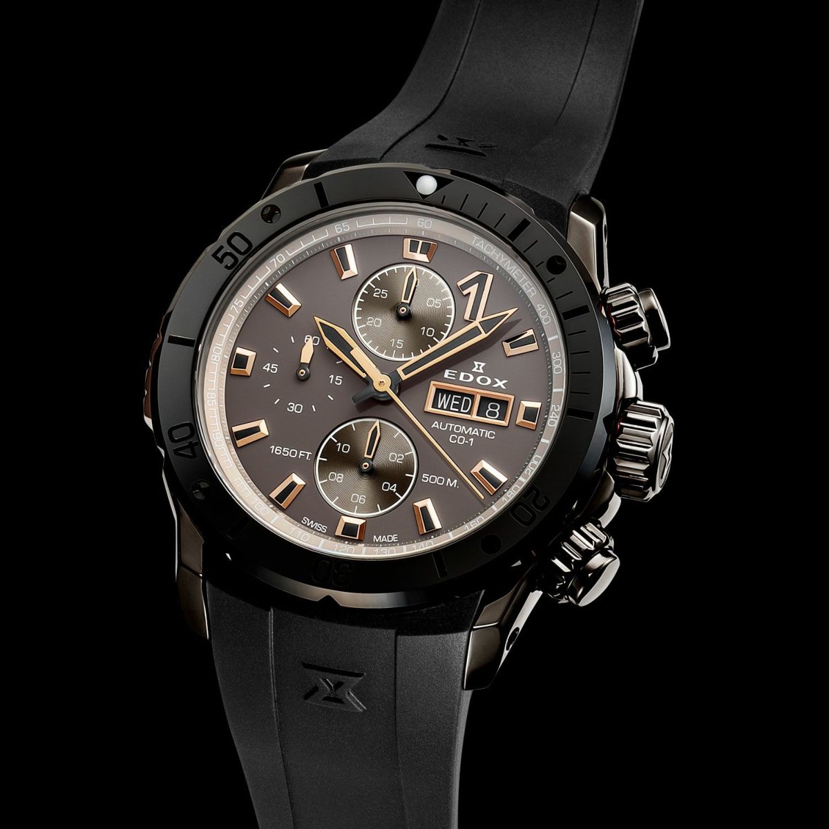 クロノオフショア1 ベゼルロック クロノグラフ オートマティック 自動巻き 01128-37GNRCA-GNR