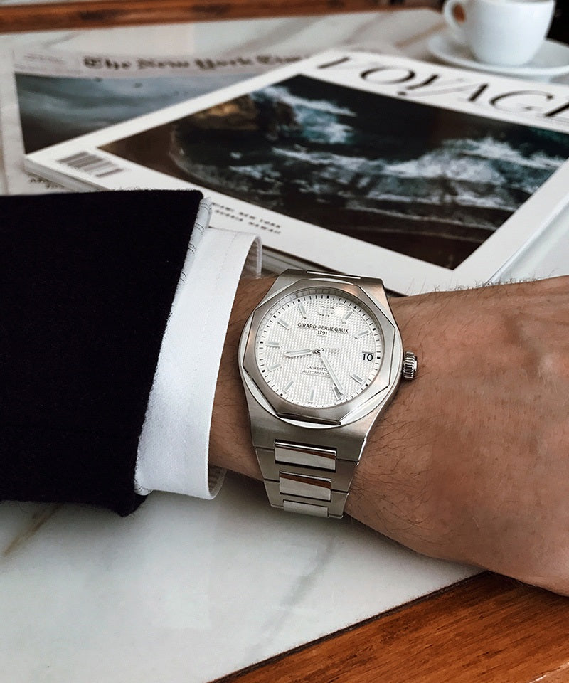 ロレアート 42MM 自動巻き 81010-11-131-11A