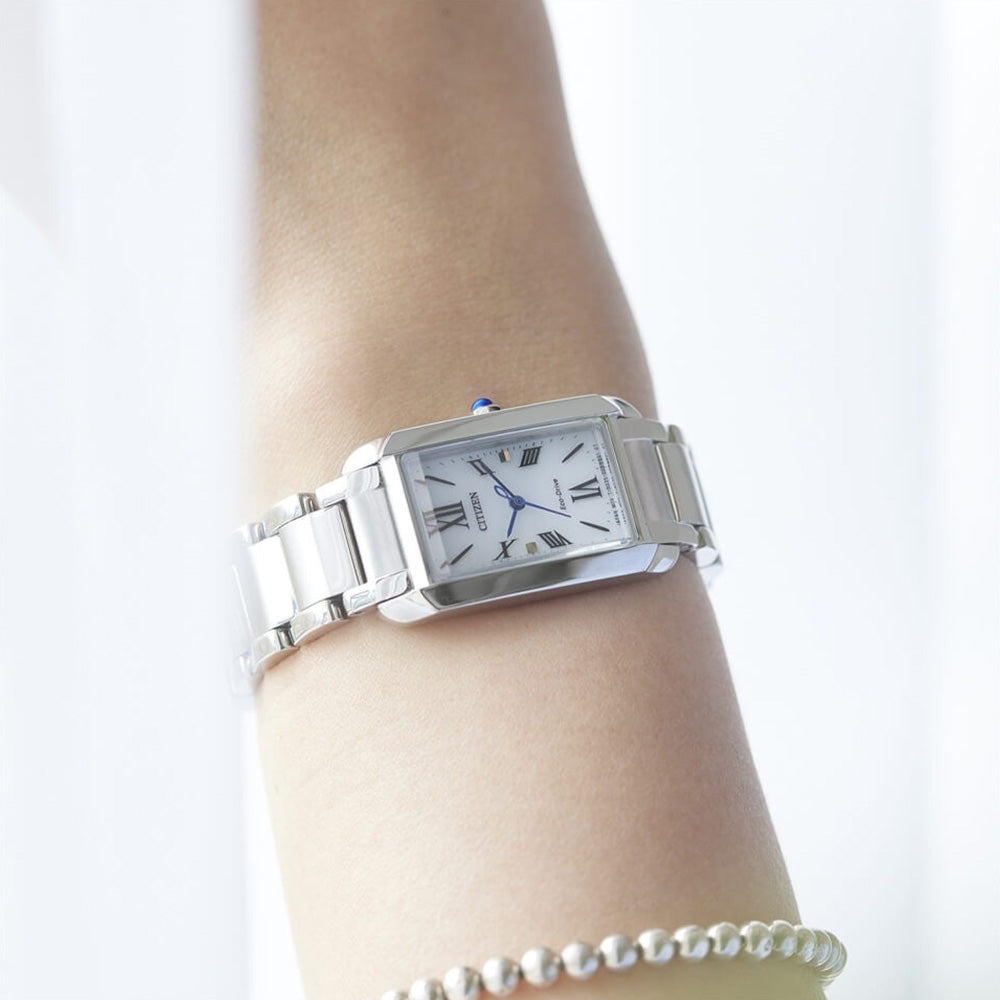 SQUARE Collection エコ・ドライブ EW5620-55A シチズン