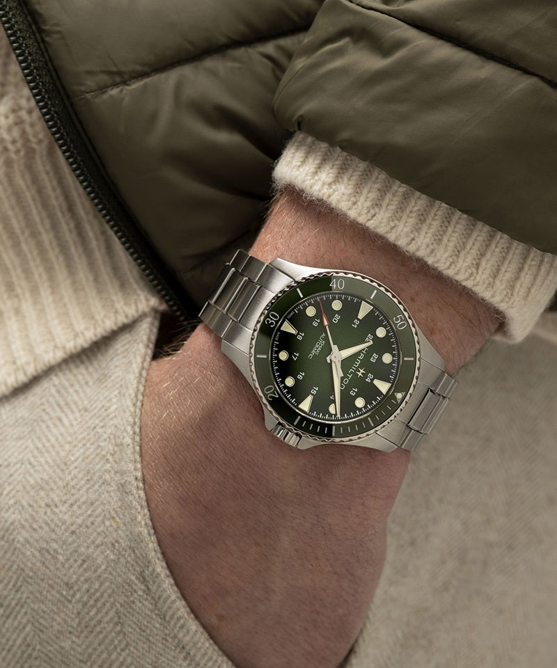 カーキ ネイビースキューバ オート 自動巻き H82525160