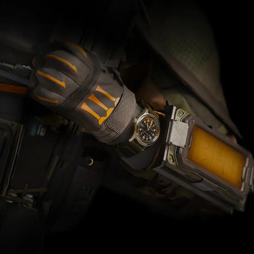 世界限定5,000本 ハミルトン×コール・オブ・デューティ®:ブラック・オプス7 スペシャルエディション カーキフィールド オート 自動巻き 38MM H70475930