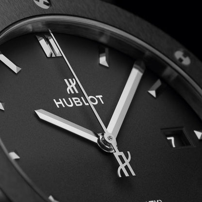 クラシック・フュージョン ブラックマジック 自動巻き 42MM 542.CM.1171.RX