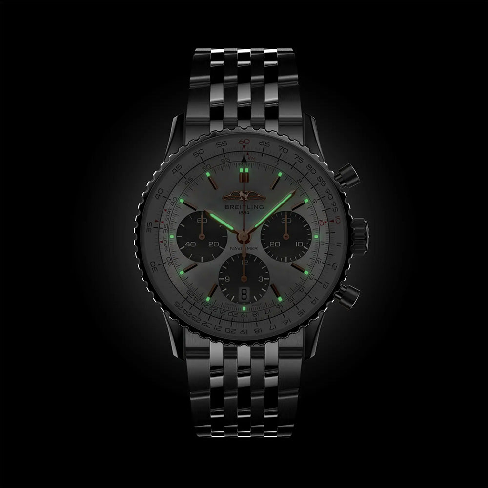 ナビタイマー B01 クロノグラフ 41 ジャパン エディション 41mm 自動巻 AB0139211A1A1