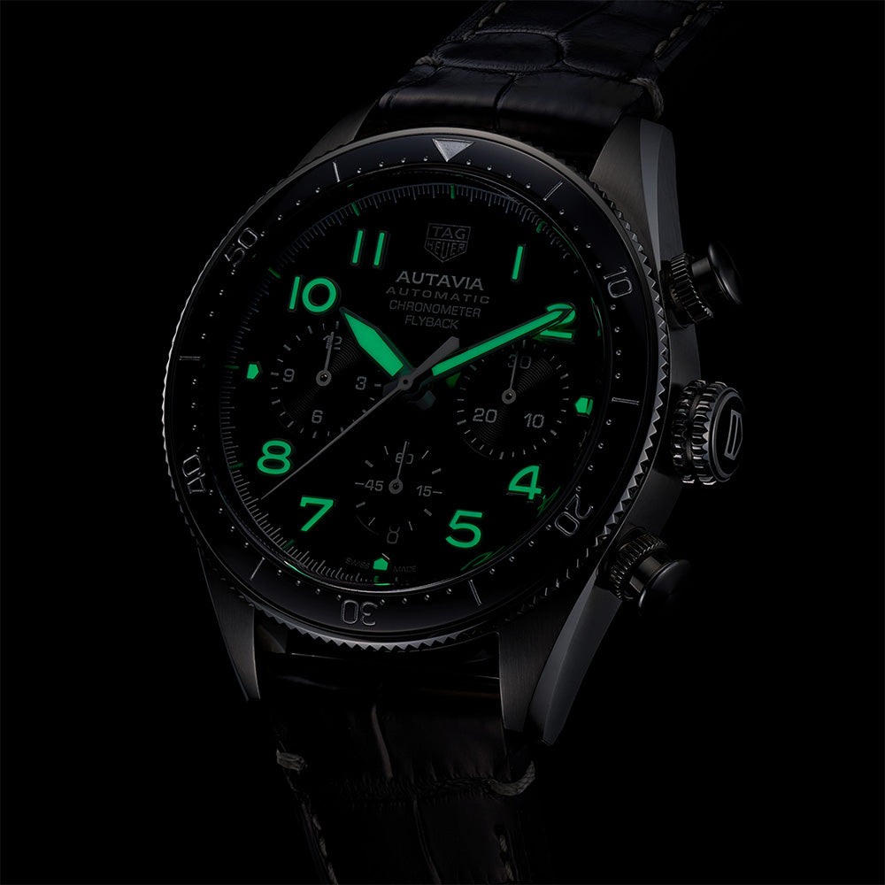 オータヴィア フライバック クロノメーター 自動巻 42mm CBE511A.FC8279