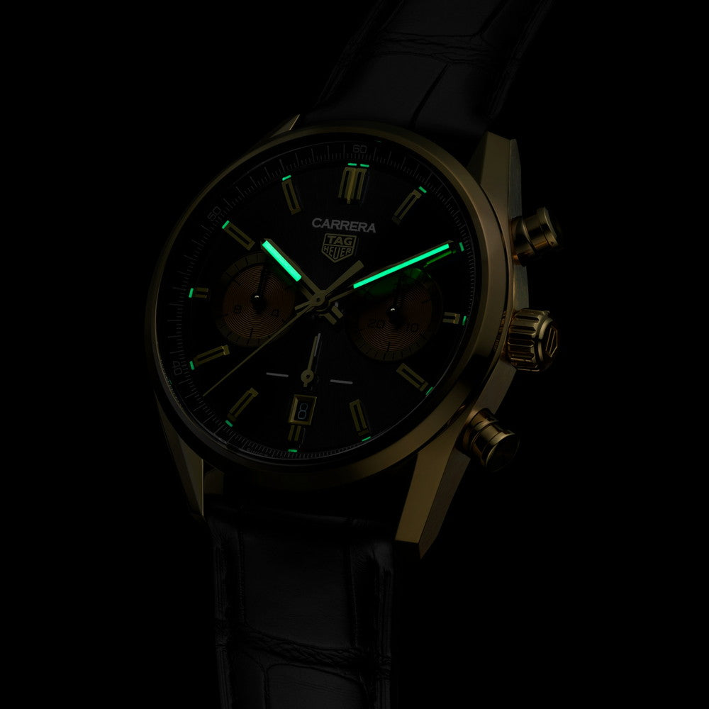 カレラ クロノグラフ  自動巻 42mm CBN2044.FC8313