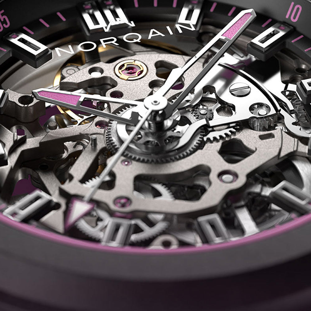 ワイルドワン スケルトン 自動巻き  39mm ハイパーピンク NNQ3001QBPI1AS/B003/3W2PIBR