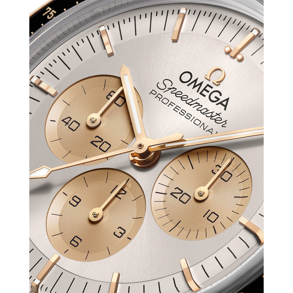 スピードマスター ムーンウォッチ プロフェッショナ﻿ル 手巻き 42mm 310.20.42.50.02.00﻿1