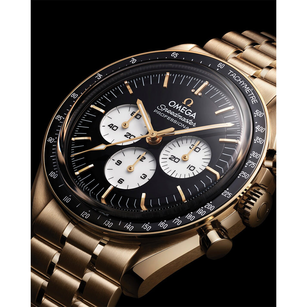 スピードマスター ムーンウォッチ プロフェッショナ﻿ル 手巻き 42mm  310.60.42.50.01.00﻿2