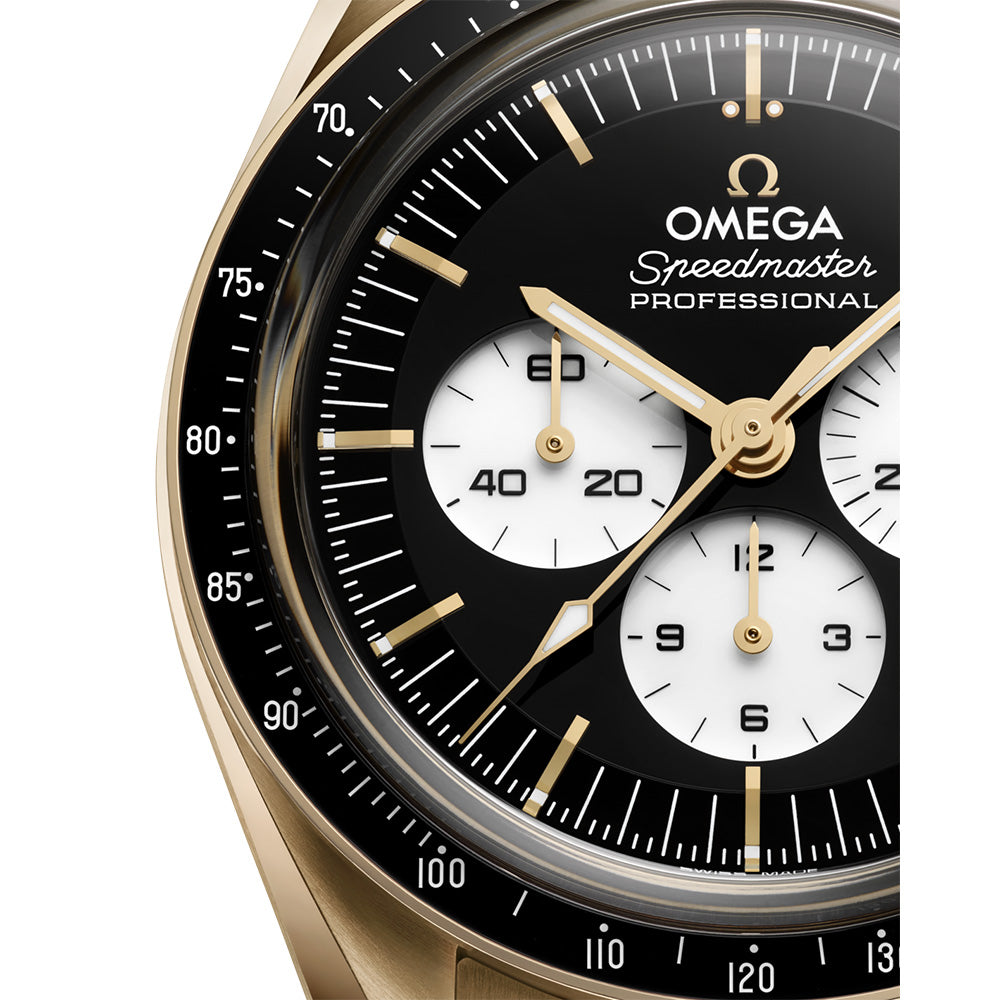 スピードマスター ムーンウォッチ プロフェッショナ﻿ル 手巻き 42mm  310.60.42.50.01.00﻿2