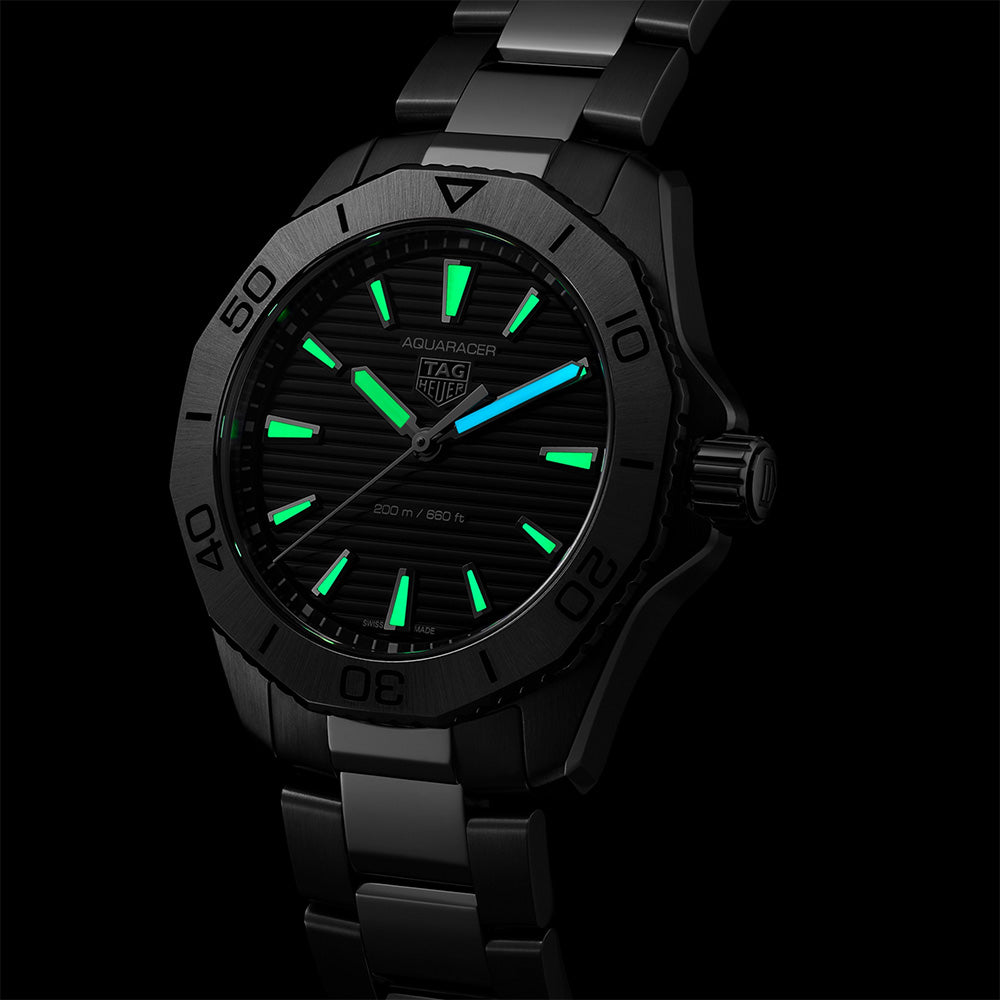 タグ・ホイヤー アクアレーサー プロフェッショナル200 クォーツ 40mm