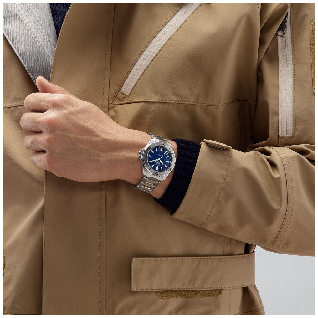 アクアレーサー プロフェッショナル200 ソーラーグラフ ソーラークォーツ WBP1113.BA0000