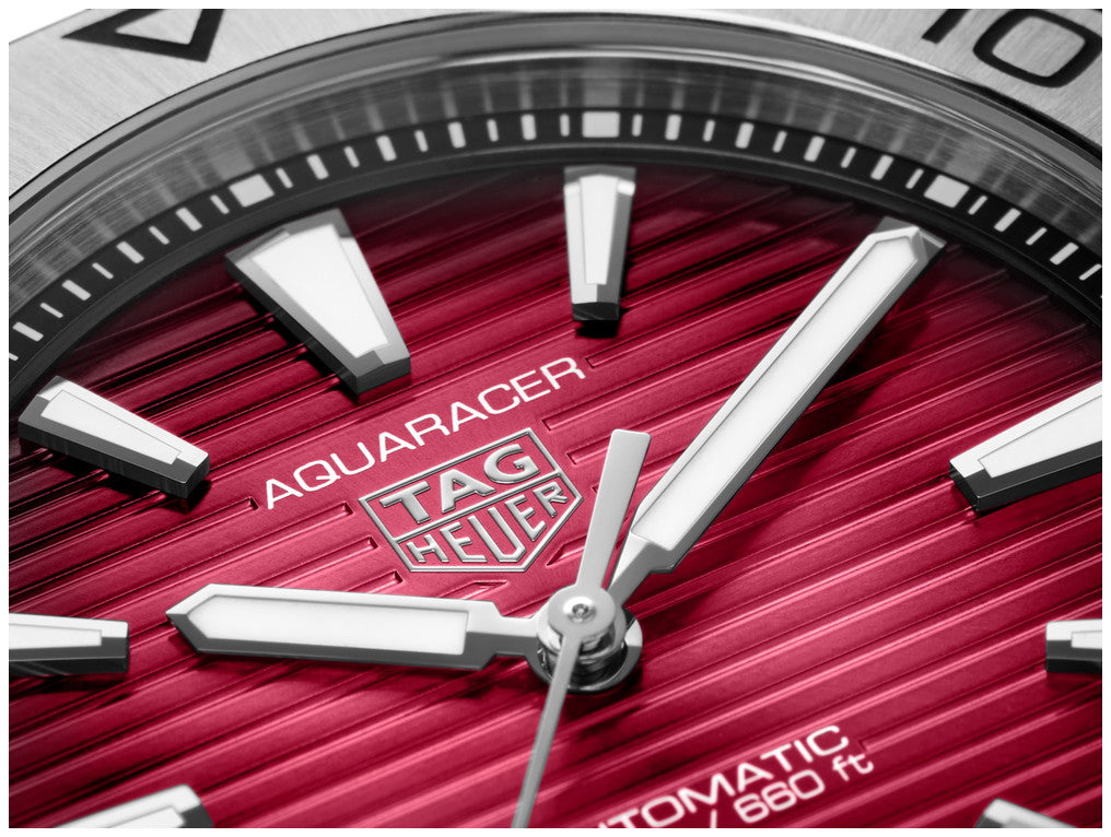 アクアレーサー プロフェッショナル200デイト 自動巻 WBP2114.BA0627