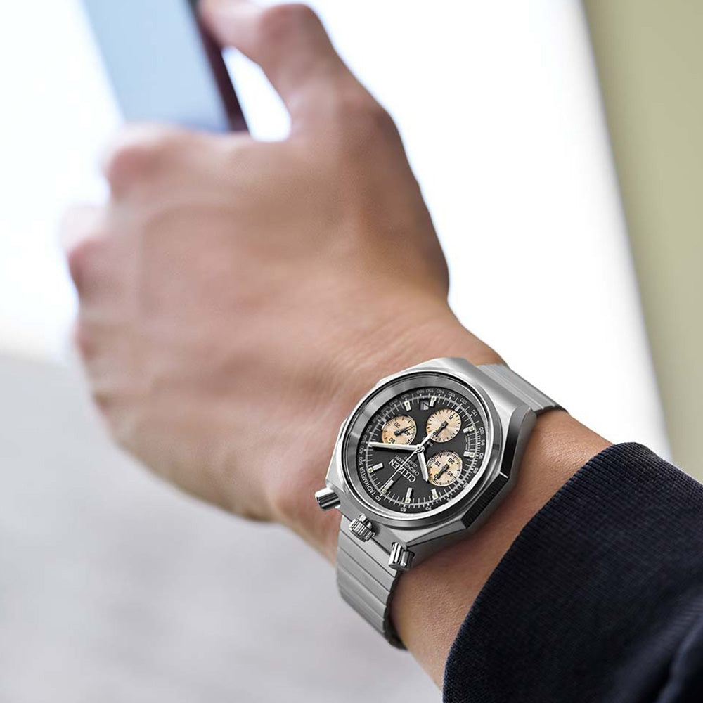 世界限定1,600本 レコードレーベル ツノクロノ クオーツ AN3700-54E シチズン