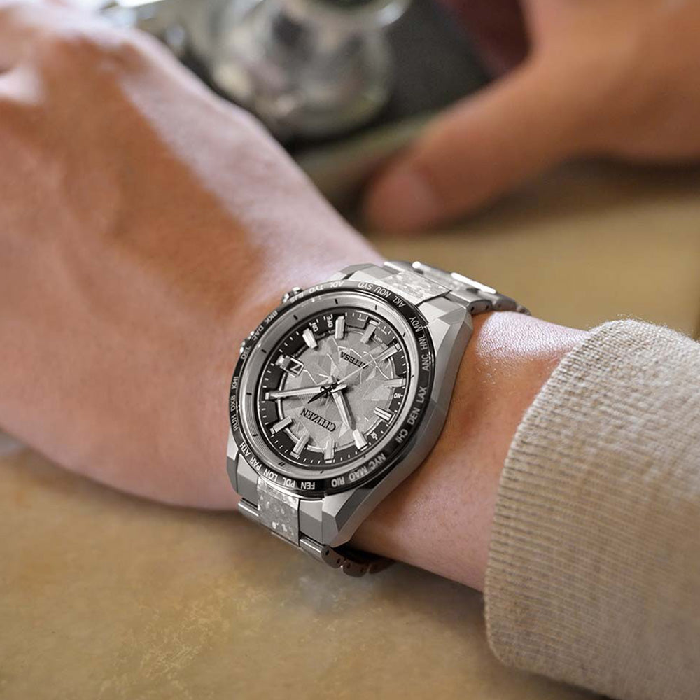 世界限定1,400本 ACT Line Platinum Shine Collection エコ・ドライブ CB0284-66A シチズン