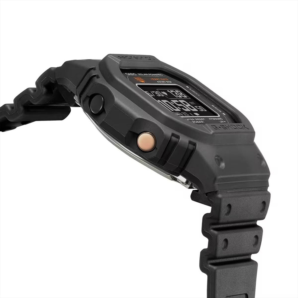 G-SHOCK G-SQUAD 5600 SERIES クォーツ ソーラー駆動 Bluetooth搭載 DW