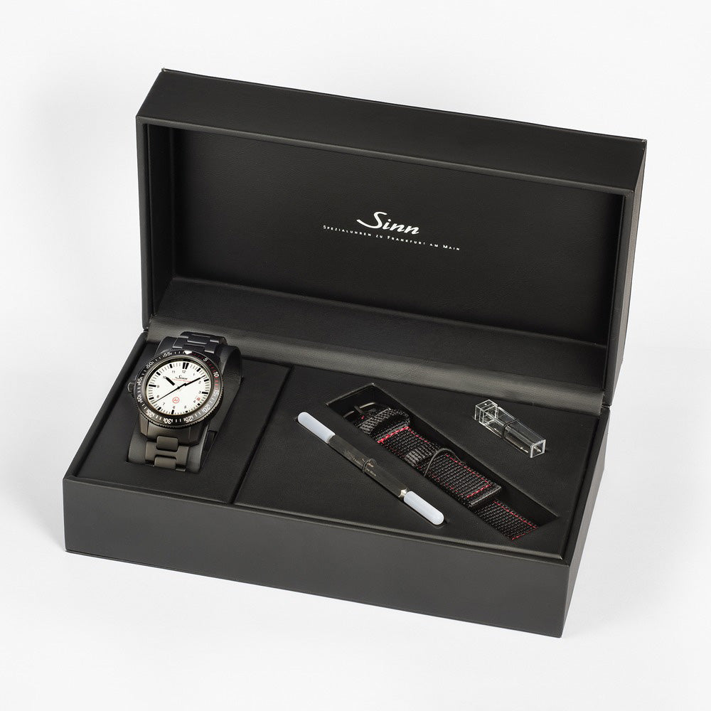 日本限定100本 EZMミッションタイマー 自動巻 EZM 3 S W