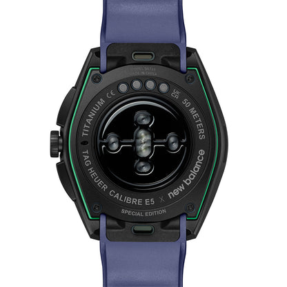 スペシャルエディション  タグ・ホイヤー コネクテッド キャリバーE5 40ｍｍ × ニューバランス エディション SBT8082.EB0394