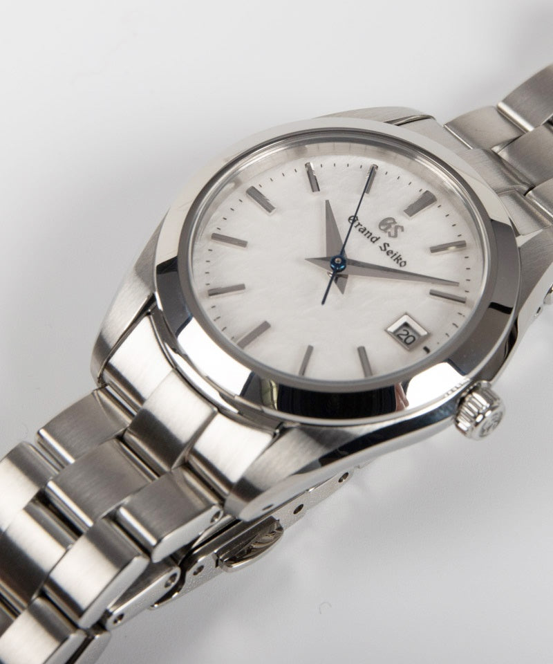 4Jクオーツ 雪白 STGF359