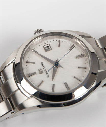 4Jクオーツ 雪白 STGF359