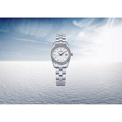 4Jクオーツ 雪白 STGF385