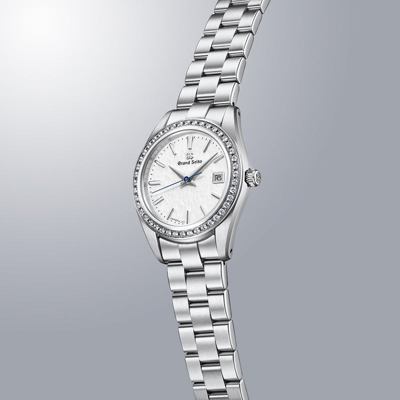 4Jクオーツ 雪白 STGF385