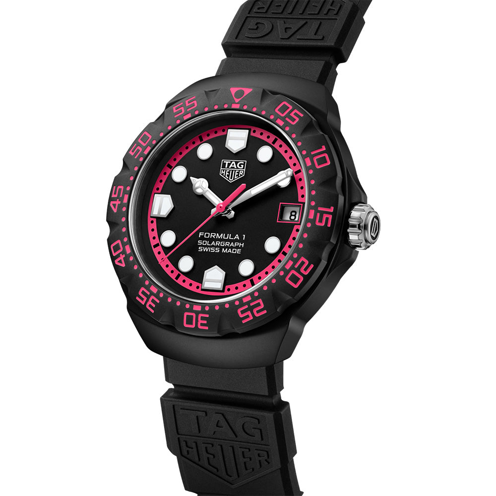 リミテッドエディション フォーミュラ1 ソーラーグラフ ソーラークォーツ 38ｍｍ WBY111D.FT8084